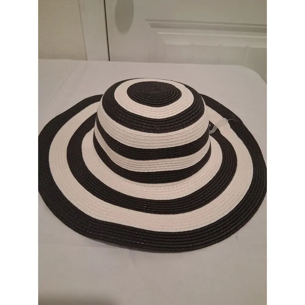 Time and Tru Women's Wide Brim Floppy Straw Sun Hat Black White Striped One Size